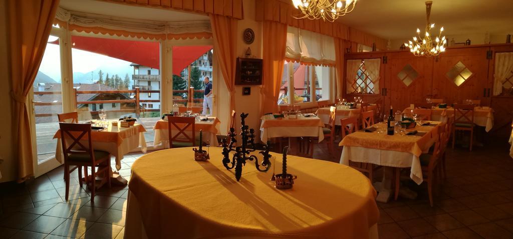 Hotel Ca' Del Bosco Selva di Cadore Exteriör bild